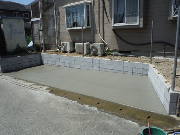 茂原市:垣根を伐採して新しい駐車場を造作