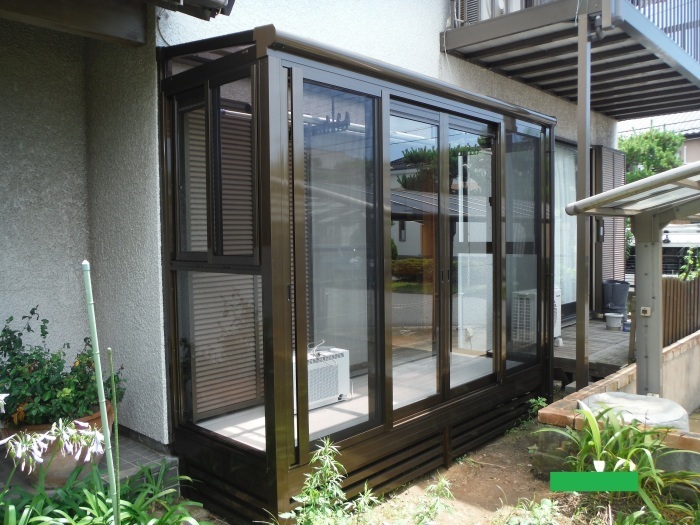 習志野市:1階で洗濯物を干せるサンルームの取付工事